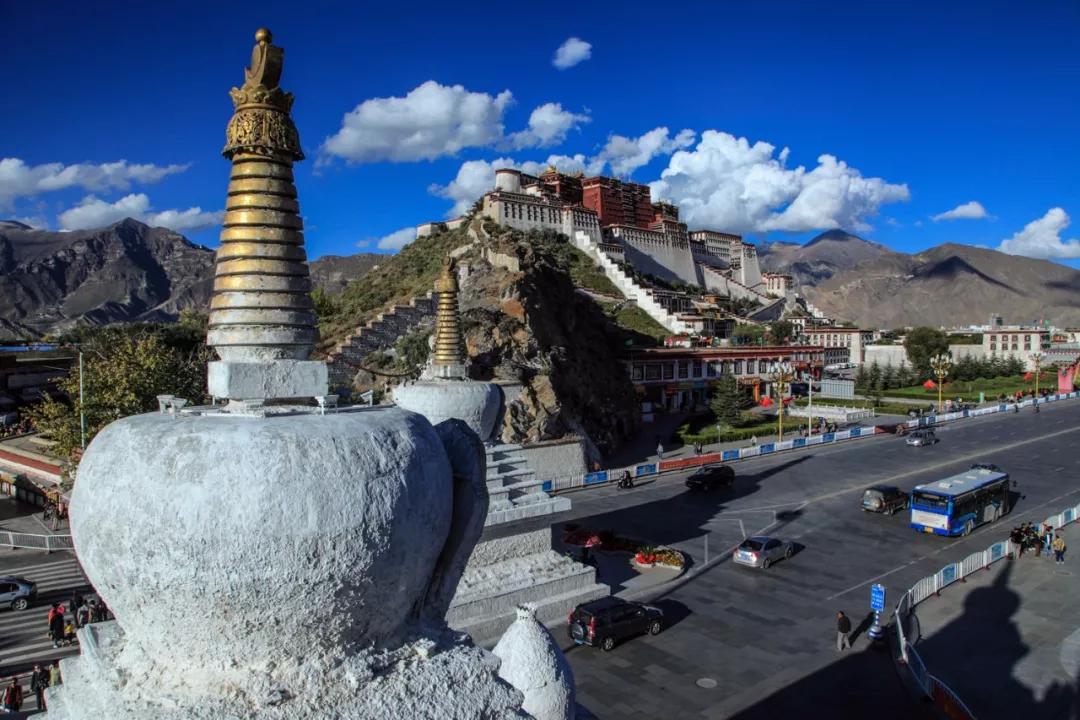 西藏之旅，触动心灵的圣地之行